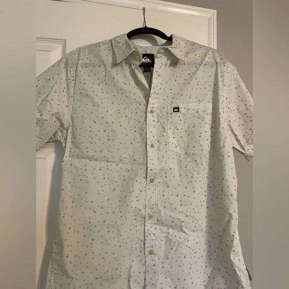 Quicksilver Button Up - Picture 2 of 5